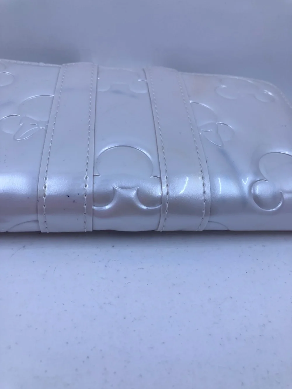 Disney Wallet White Pearlescent Loungefly Mickey and Minnie Icons NWT Some Marks
